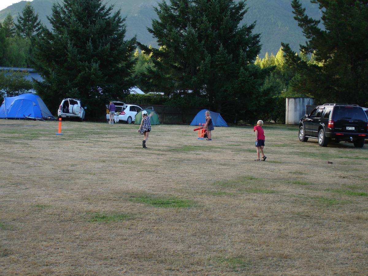 Alpine Holiday Apartments & Campground Hanmer Springs Exterior photo