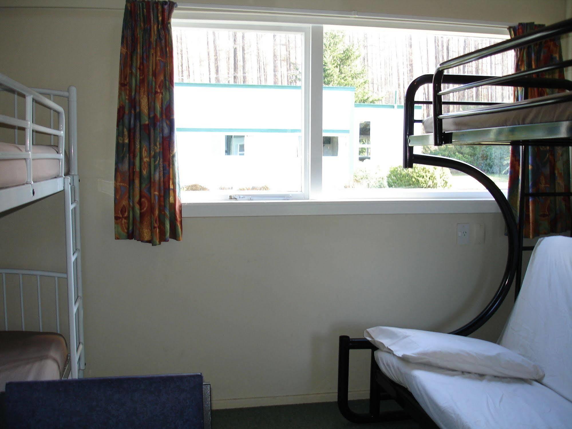 Alpine Holiday Apartments & Campground Hanmer Springs Exterior photo